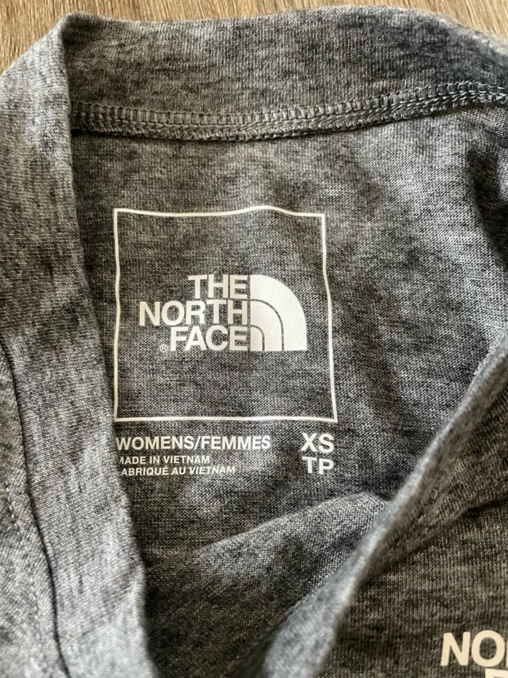 Brand new north face shirt - Picture 2 of 2